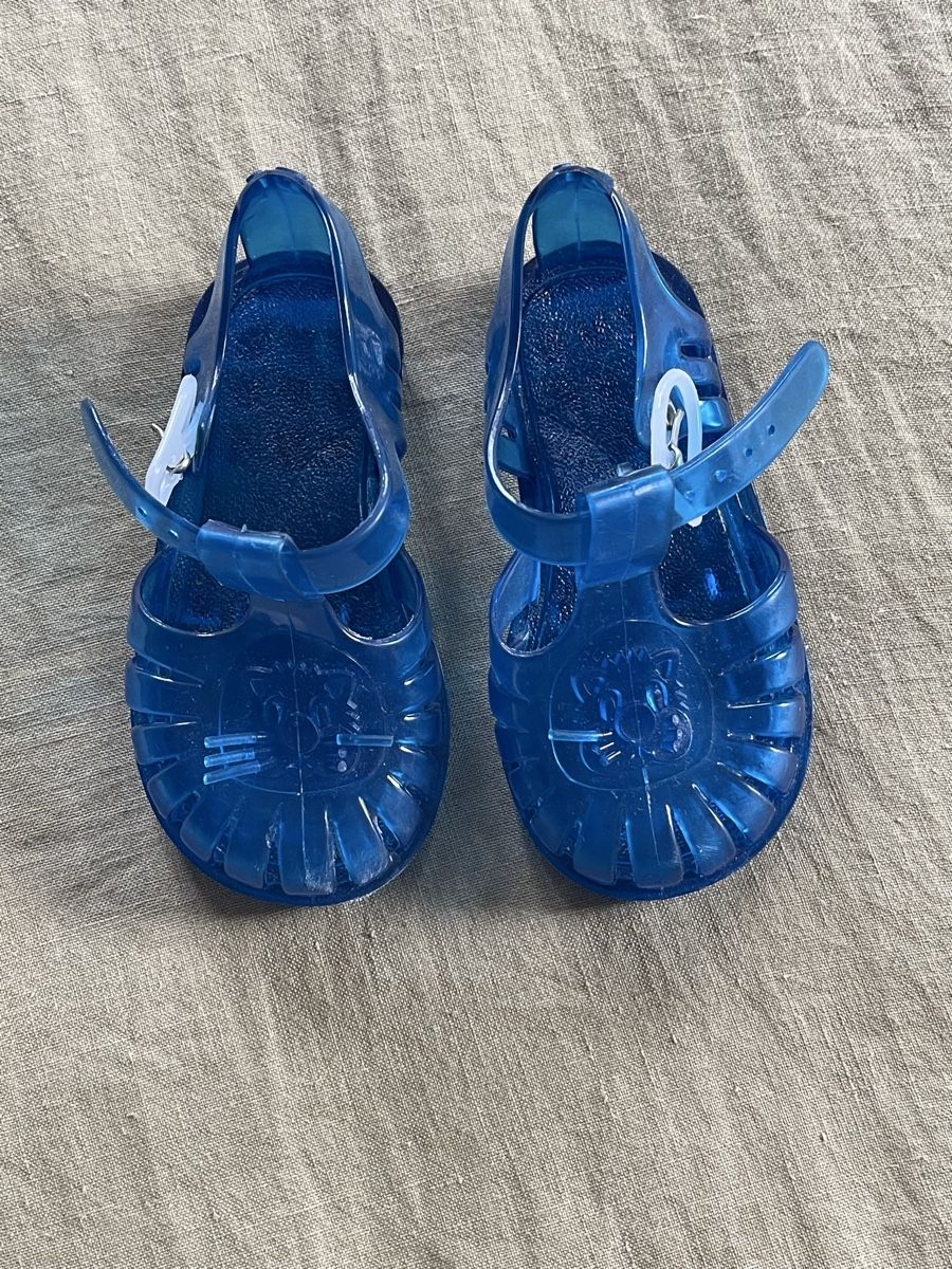 Scarpe per ragazzi: Badeschuhe, blau, Grösse 21  – Usato da Hirzel venduto da carta9