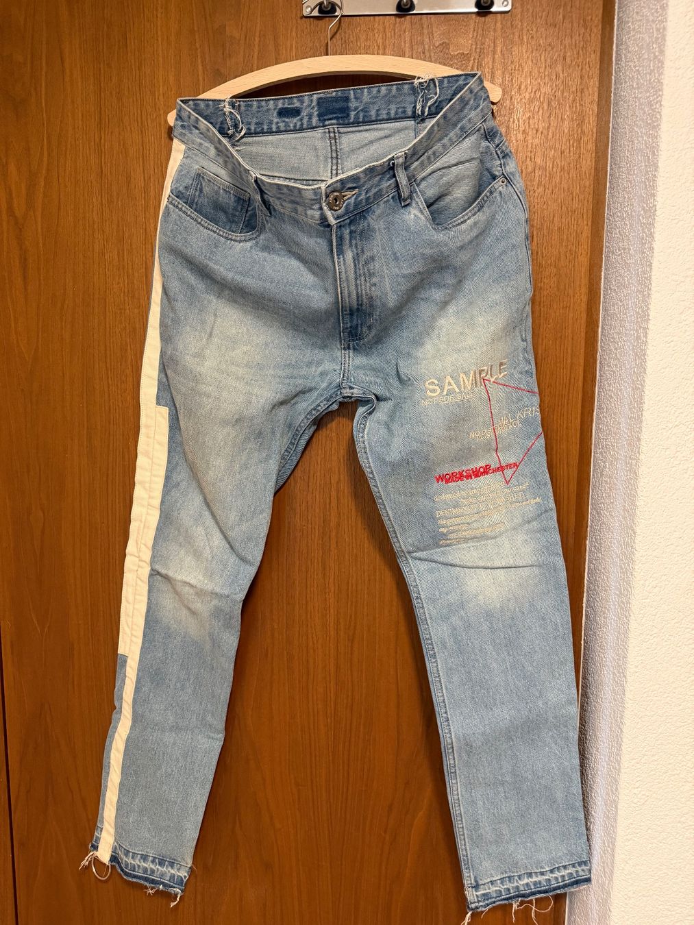 Jeans: Val Kristopher Sample Denim – Usato da Kloten venduto da Sadushk