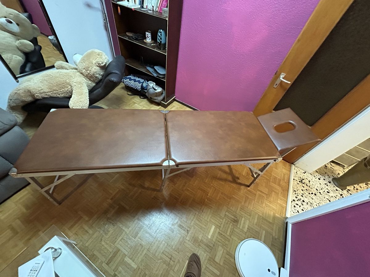 Dispositivi per massaggi: Letto per massaggi portatile – Usato da Locarno venduto da marco01043 1