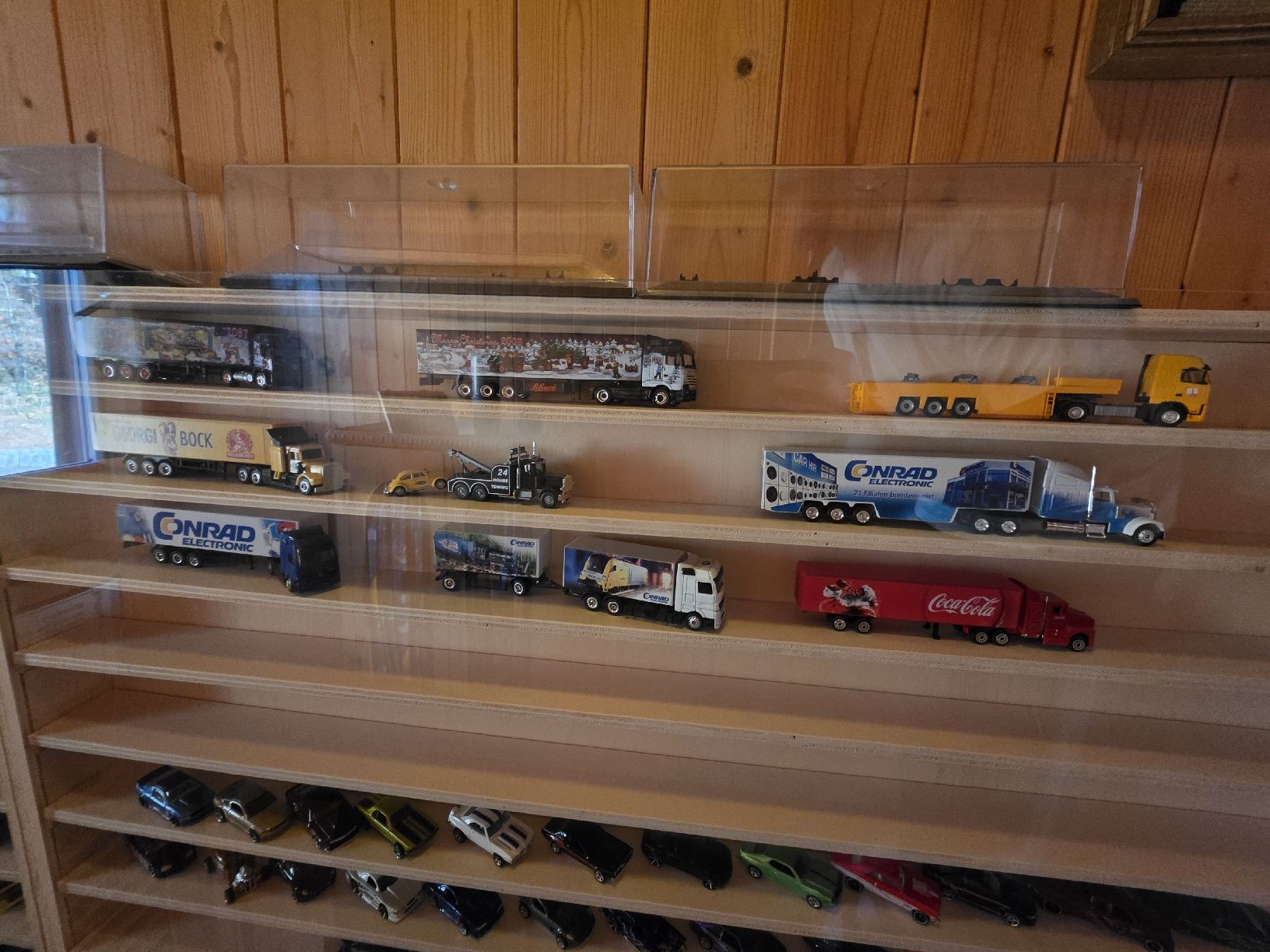 Kit di modellismo & Modellini statici: Modell-Vitrine(n) mit LKW-Modellen Gr. H0 – Nuovo (secondo la descrizione) da Biel/Bienne venduto da bos_9xbb 1