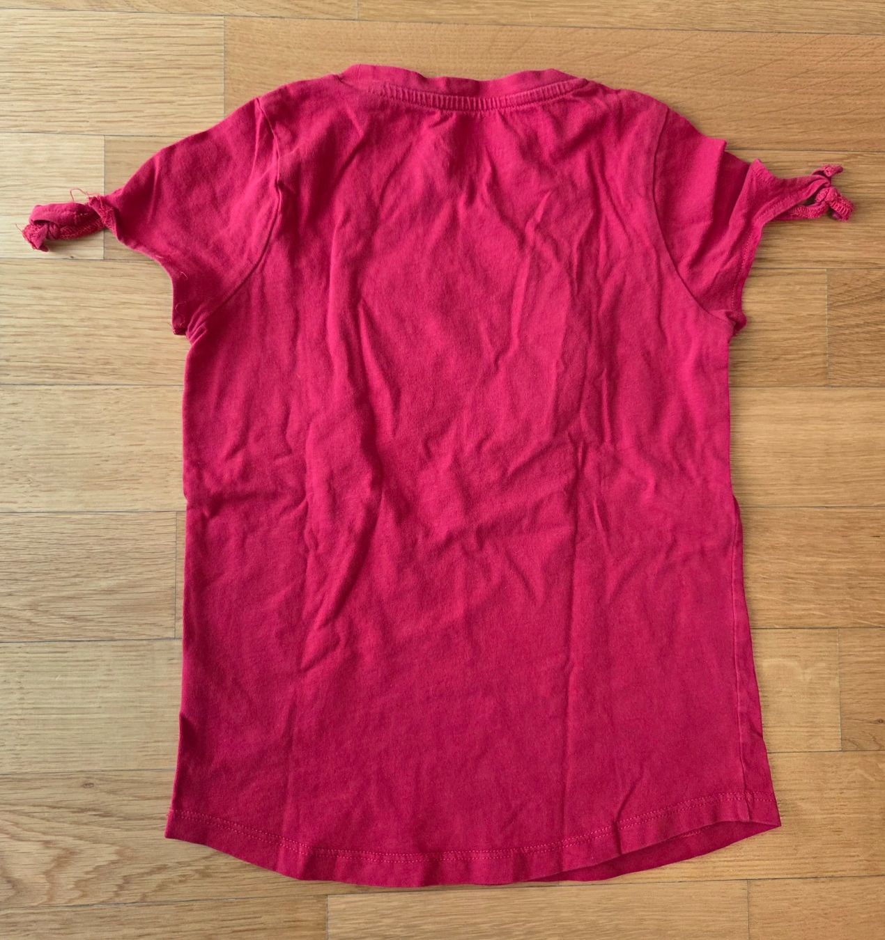 Blusen, T-Shirts & Tops: T-Shirt Gr. 128 – Gebraucht aus Glattpark(Opfikon) von dememora 1