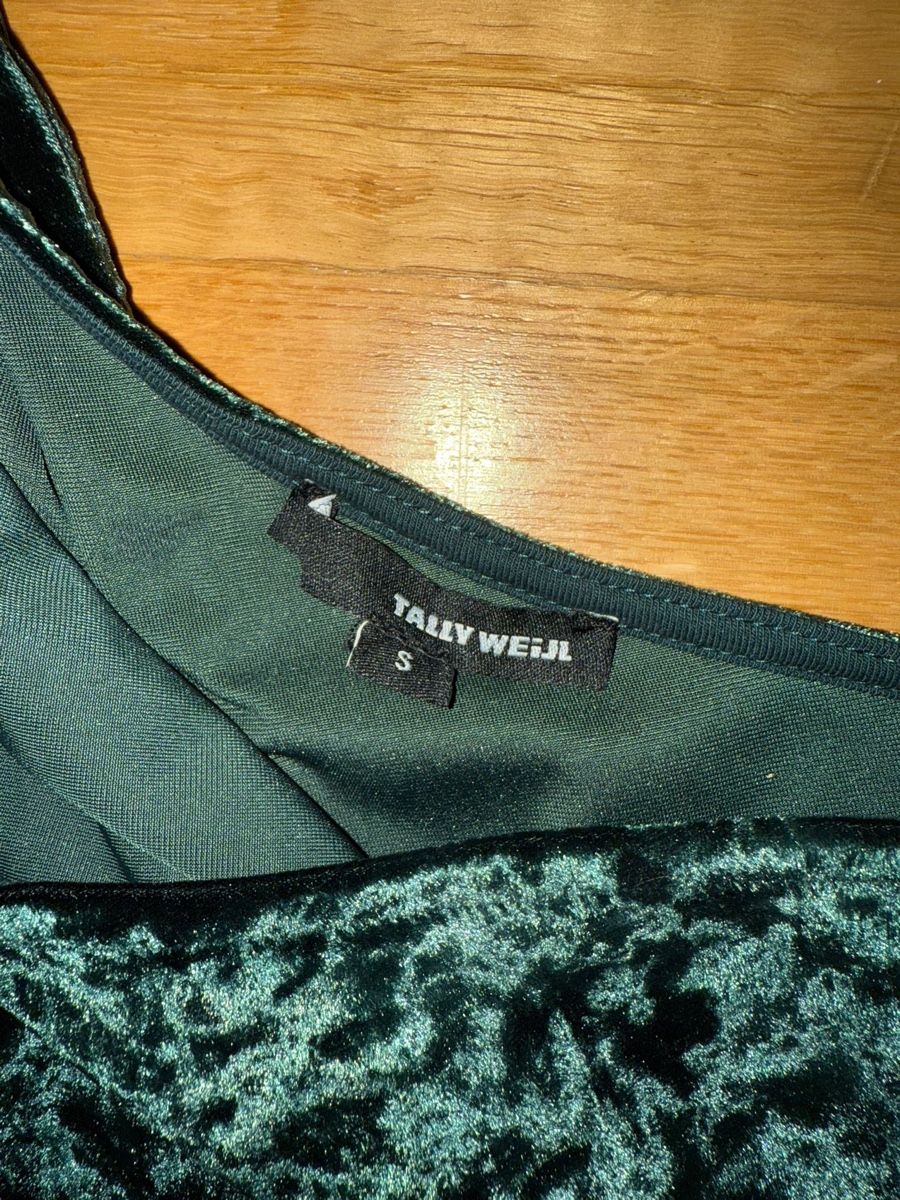 Vestiti: Elegantes Samtkleid Grösse S – Usato da Grenchen venduto da Bach94 1