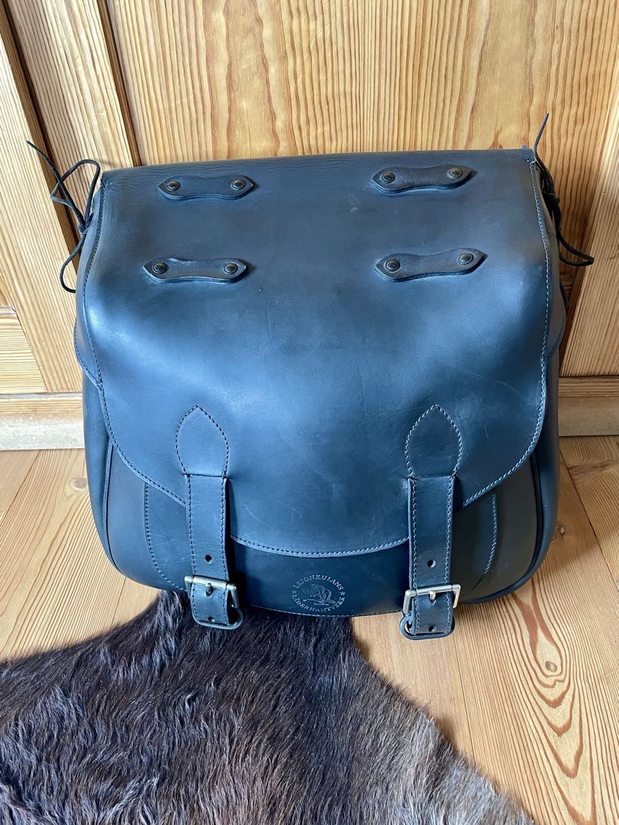 Borse: Satteltasche Lejonkulan mit Harley Halterung – Usato da Samedan venduto da Freeraida 2