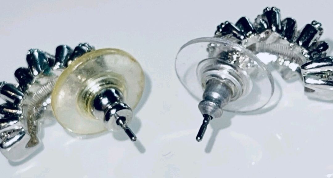 Ohrringe & -stecker: Wunderschöne Ohrringe mit Strass – Gebraucht aus Gränichen von RetoLexi 1