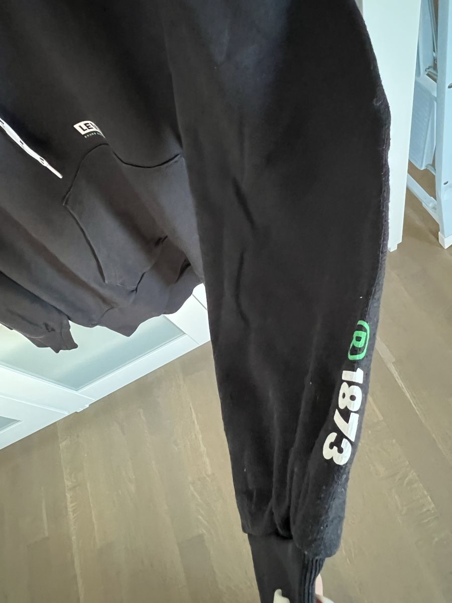 Levi's Maglioni & Felpe: Levi's Hoodie – Usato da Kriens venduto da Krienserin_T 3