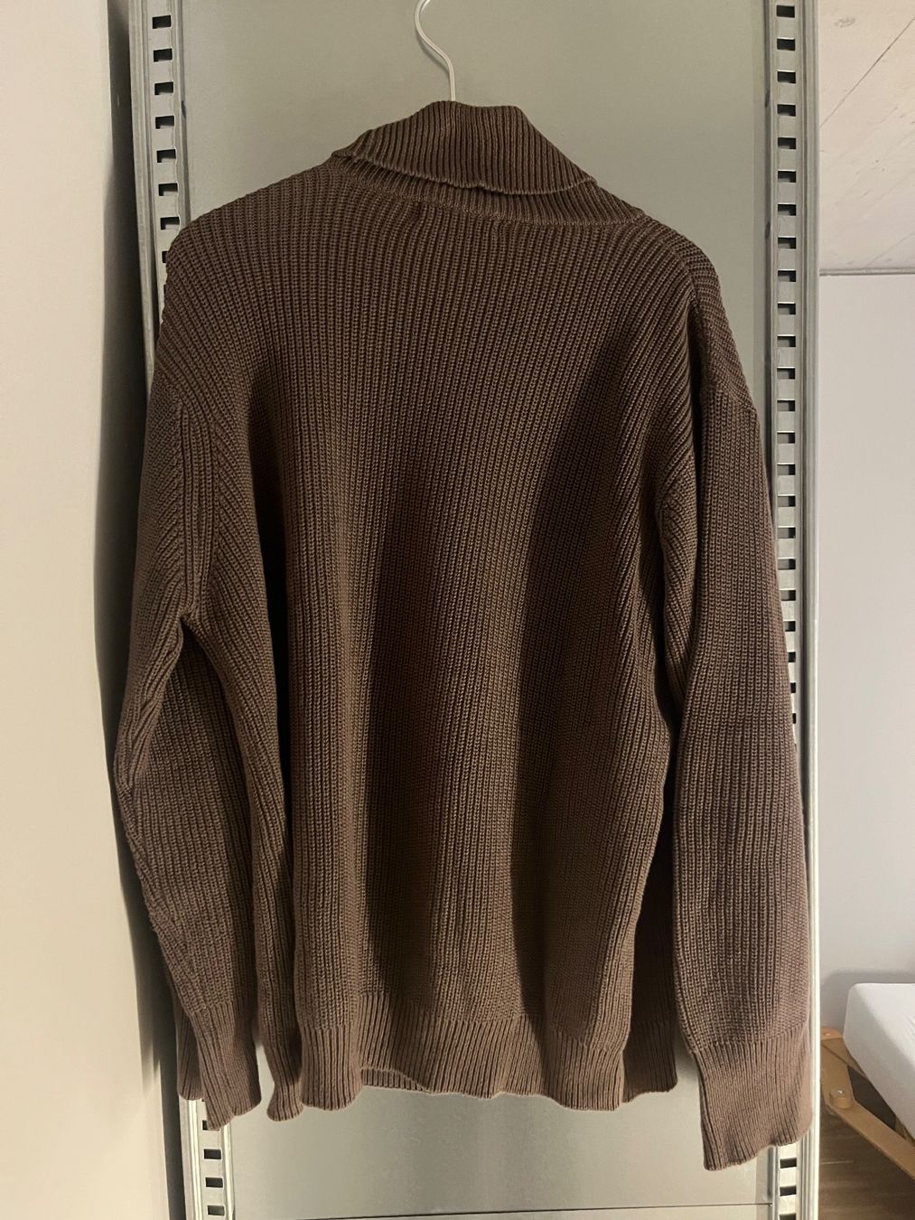 Maglioni & Felpe: Jan N June Strickpullover, Rollkragen, Grösse M, Braun – Usato da Zürich venduto da winklesi 1