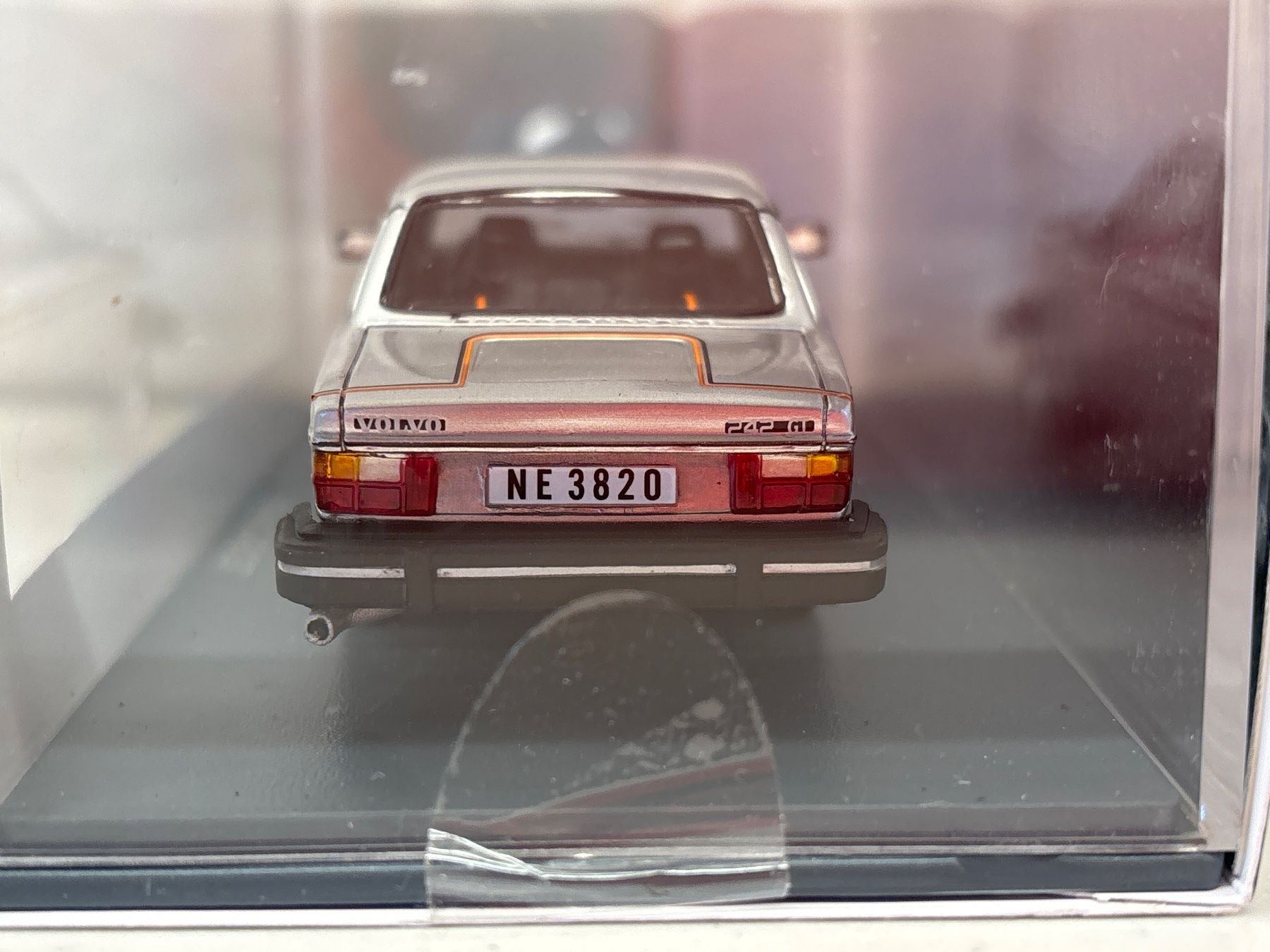 Modellautos: Neo Scale Models Volvo 242 Gt 1/43 Rare – Neu und originalverpackt aus Gollion von Hampton 3