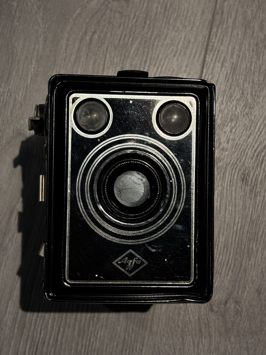 Fotocamera: Agfa Box Camera with Leather Case Used – Usato da La Chaux-de-Fonds venduto da joa_jk5g