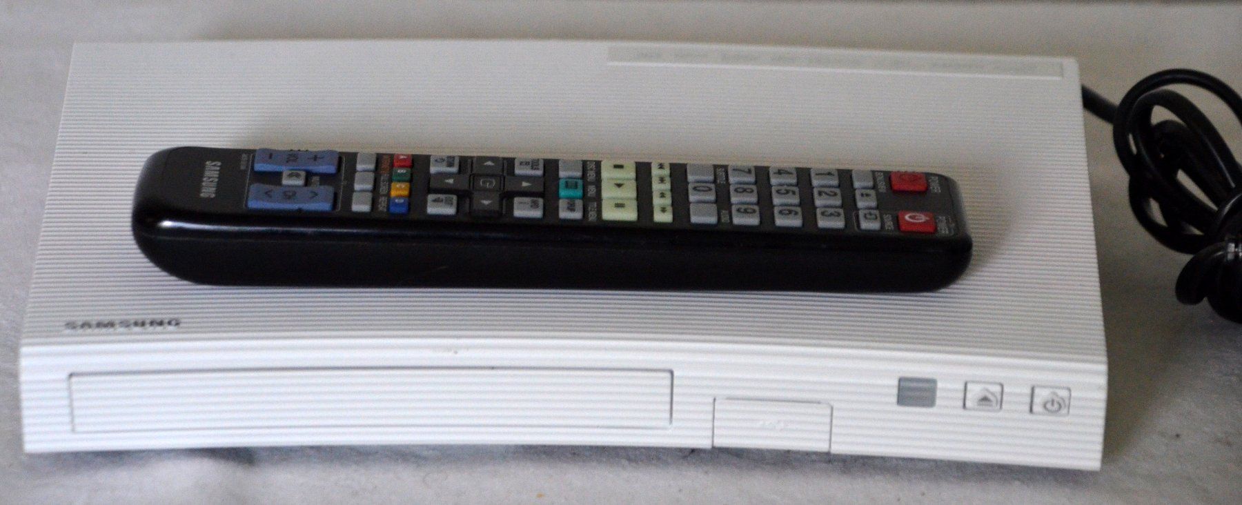 Samsung Lettore multimediale & Streamer: Samsung BD-J5500E 3D Blu-ray Player – Usato da Collonges venduto da arashee