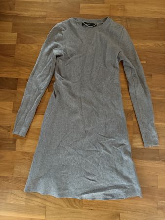 Kleid in Grau von Vero Moda in der Grösse XS
