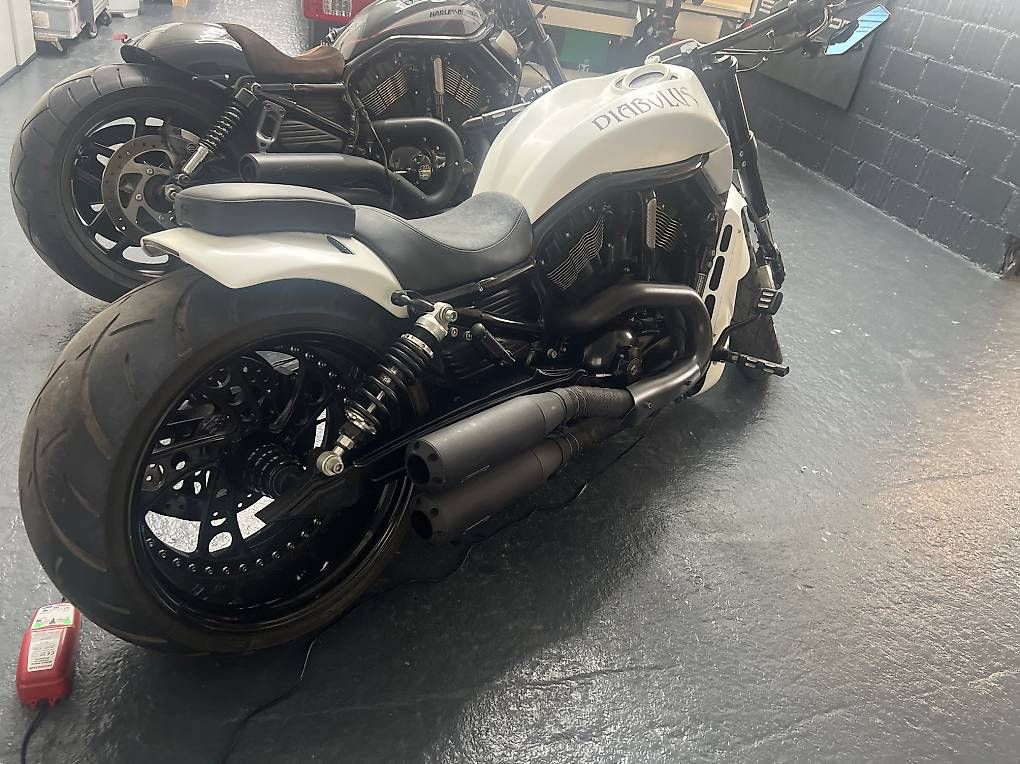Chopper: Harley V-Rod Unikat – Usato da Kreuzlingen venduto da hei_7v9y 3