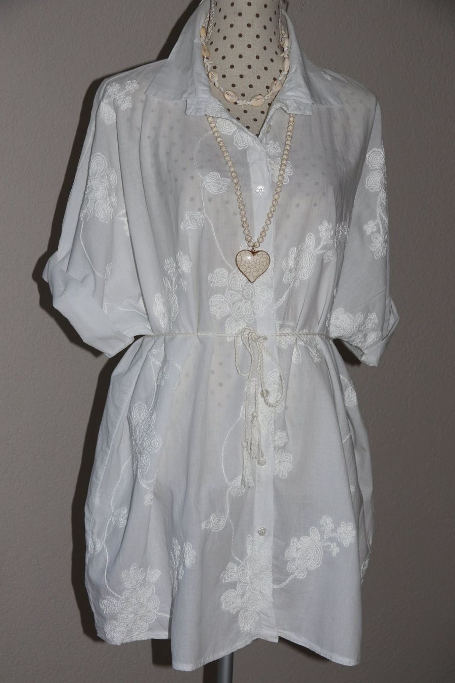 Tuniche: Neue Wunderschöne Bluse / Tunika / Blusenkleid Gr.M-L – Nuovo (secondo la descrizione) da Oberwil-Lieli venduto da Svetlana28 7