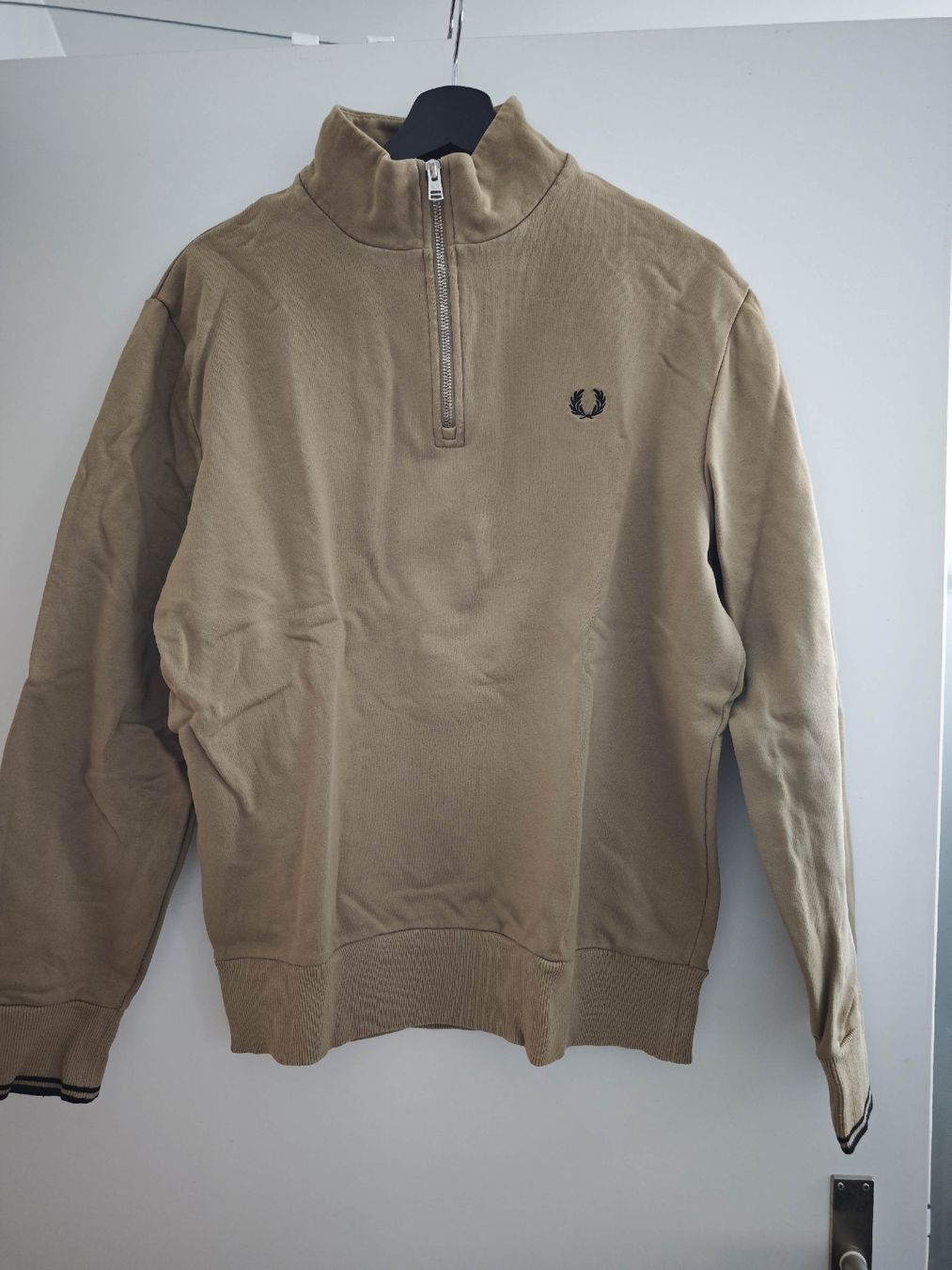 Fred Perry Maglioni & Felpe: Fred Perry Collection Size L – Usato da Ballwil venduto da Standardfloskel_14 1