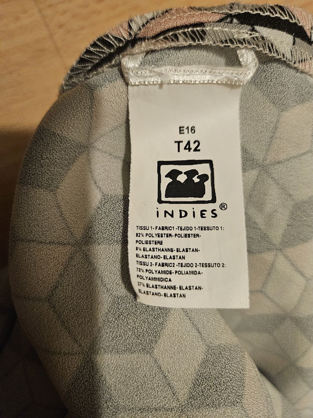 Röcke: Jupe patineuse Indies taille 42 – Gebraucht aus Mühleberg von Eliboub 2