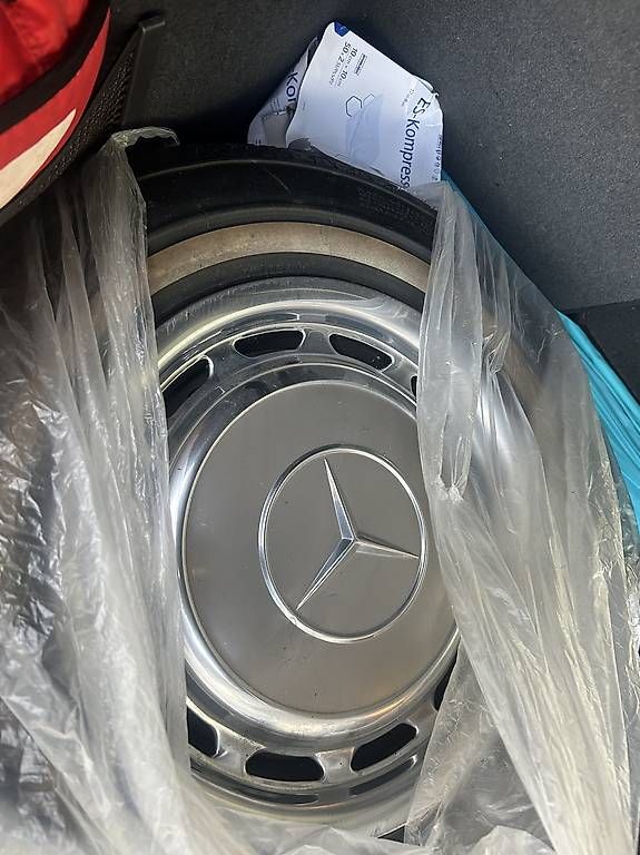 Tutti pezzi di ricambio auto: Rad Kappe Deckel 14 " Mercedes  Clasic  – Usato da Wetzikon ZH venduto da MedinaL 2
