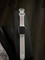 Apple Watch silber mit Sportarmband gebraucht