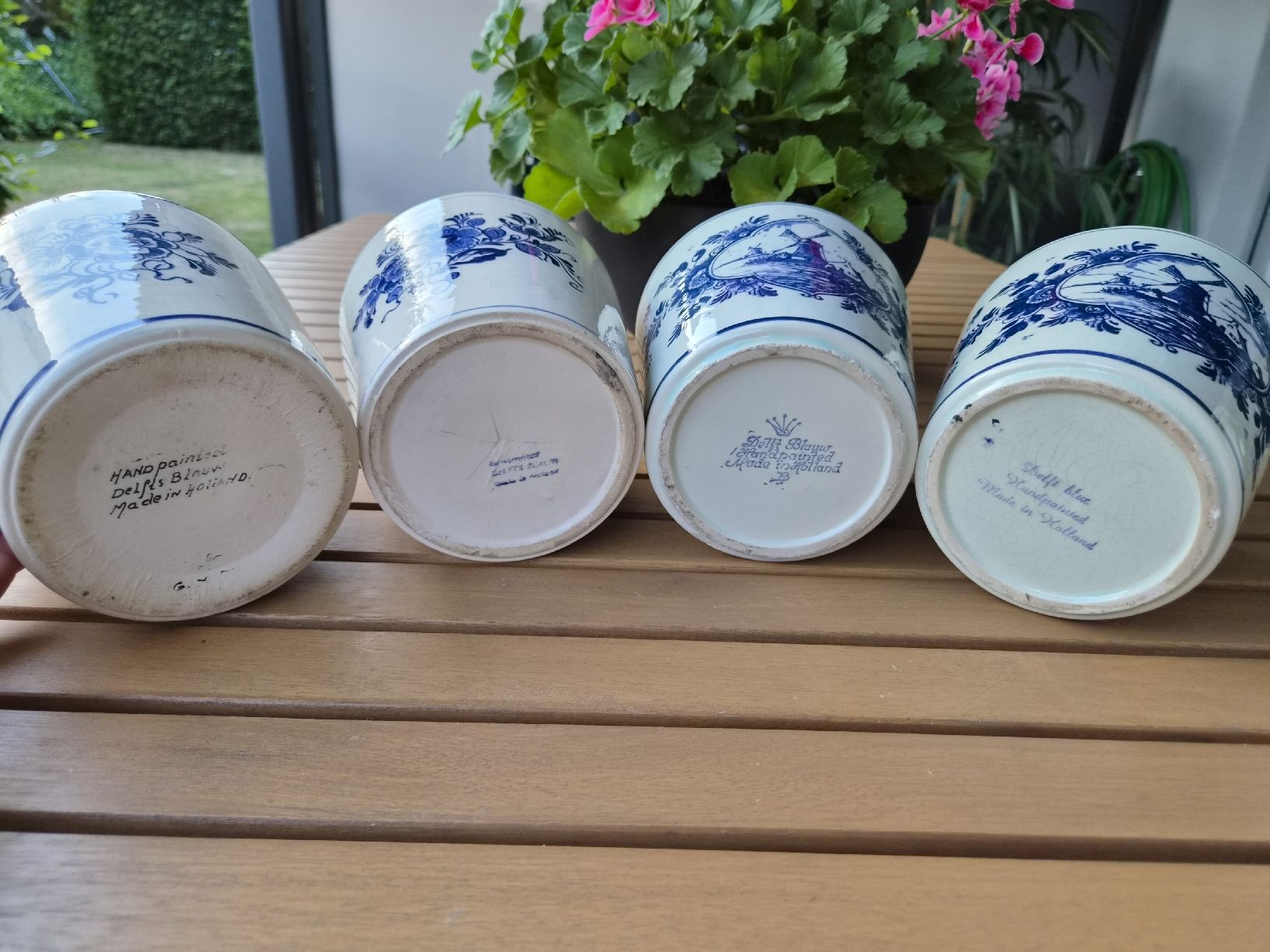 Vasi per fiori: 4er Set Original Delft Blauw Übertöpfe / Blumentöpfe  – Usato da Bülach venduto da Recherchieren 2