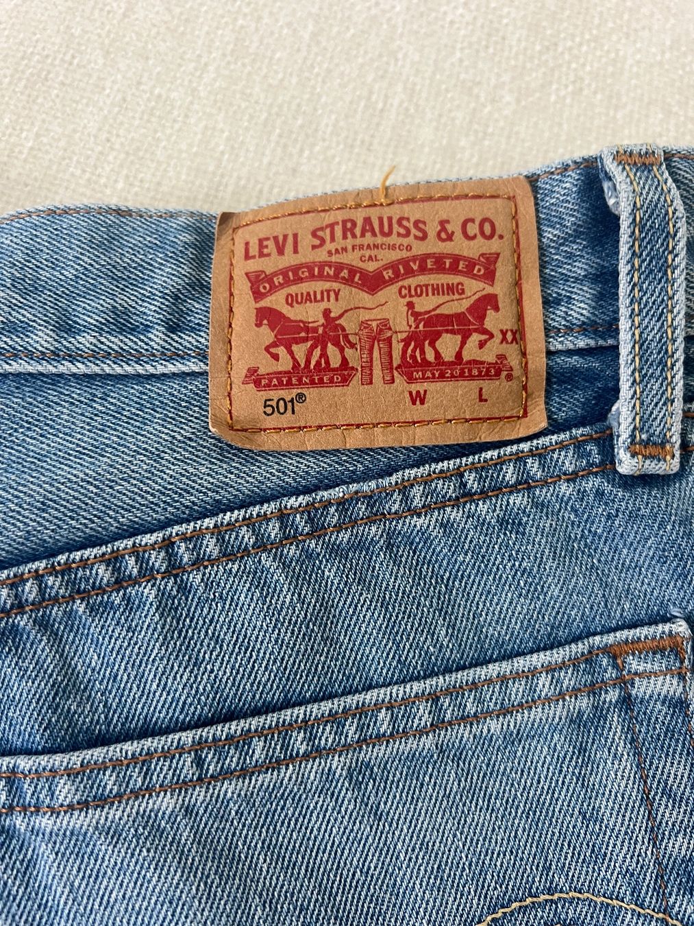 Levi's Jeans: Jeans Shorts Levi Strauss & Co, hell-blau, Grösse: 26 – Gebraucht aus Ebikon von jogger69 6