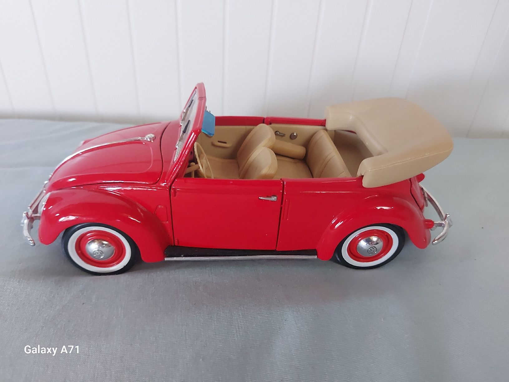Volkswagen Modellautos: 3 VW Käfer 1:18 – Gebraucht aus Rumisberg von AaronRodgers81 1