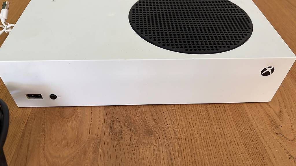 Consoles: Xbox Series S mit Controller – D'occasion à Stäfa par lle_vp6b 4