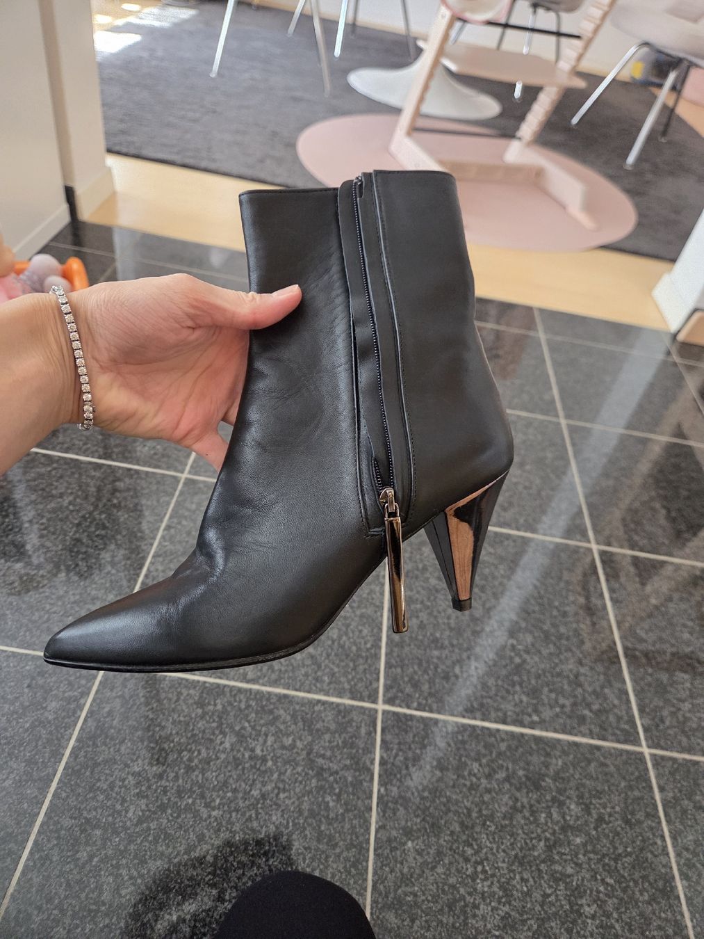 Scarpe da donna: Lederschuhe einmal getragen – Usato da Zürich venduto da lejale01 1