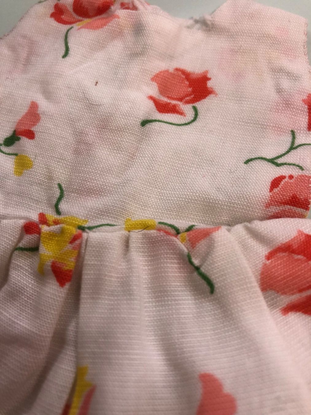 Bambole: Vintage - Puppenkleid - 12 cm lang – Usato da Pratteln venduto da Dollshop 2