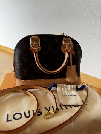 Louis Vuitton Alma BB Monogram