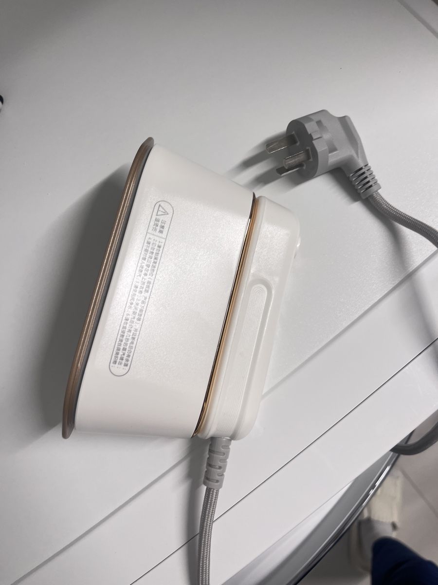 Fers à repasser: Travel Iron  – D'occasion à Oberrieden par yim_jb6g 1
