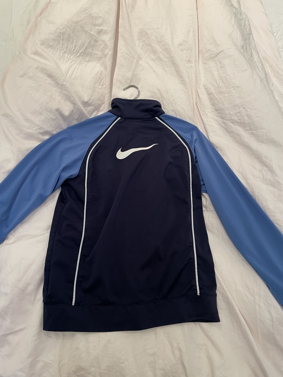 Nike Giacche: nike track jacke grösse S/M – Usato da Uitikon Waldegg venduto da lor_b2rv