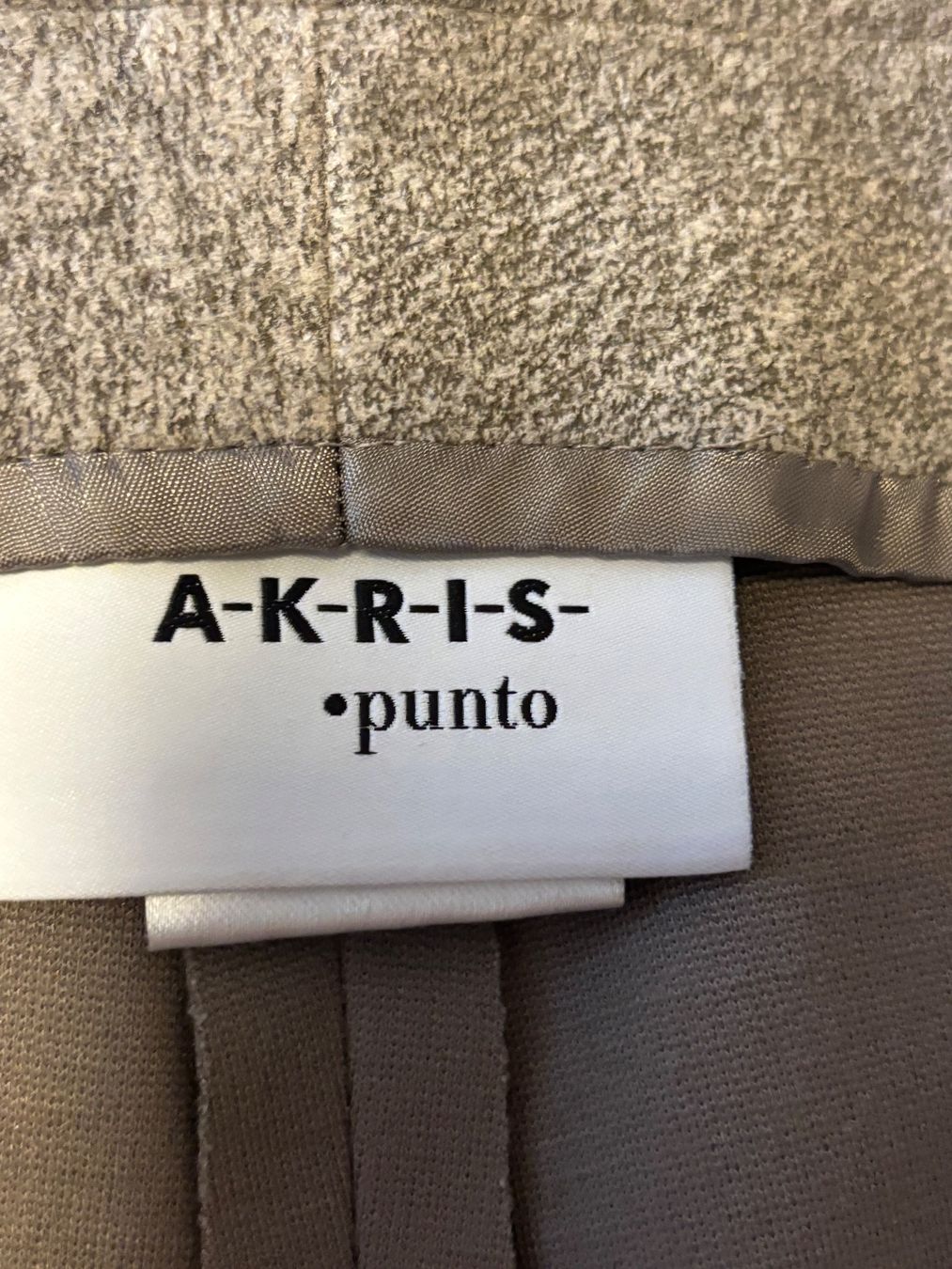 Akris Pantaloni: Akris Hose 100% Lammleder – Usato da St. Margrethen SG venduto da dijanaO 5