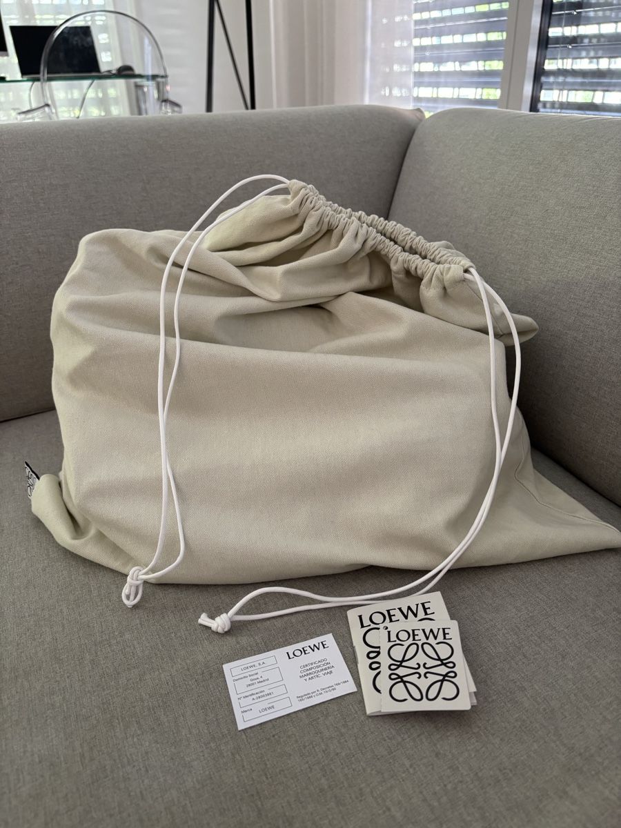 Loewe Borse: LOEWE Puzzle Large Bag – Nuovo (secondo la descrizione) da Zürich venduto da dav_ylk6 7