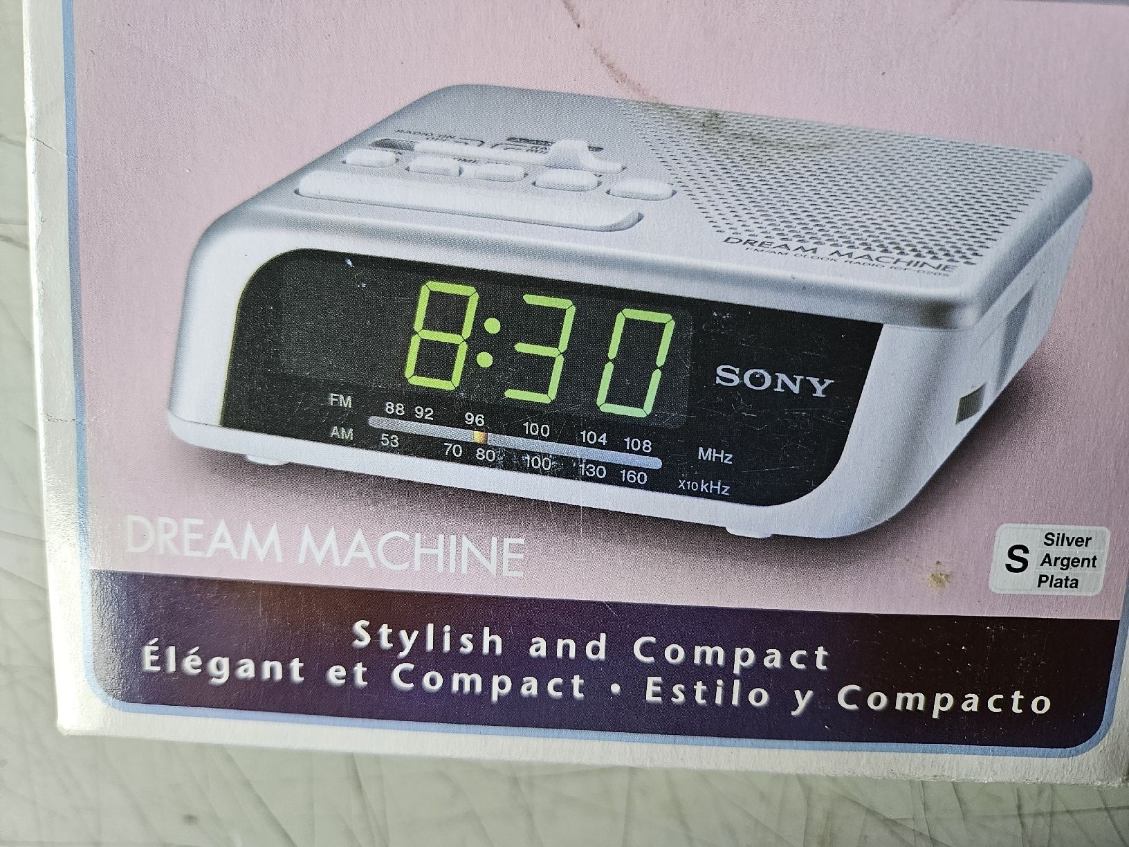 Sony Radio: FM/AC CLOCK RADIO,ab 9-. – Usato da Oberburg venduto da znas 2