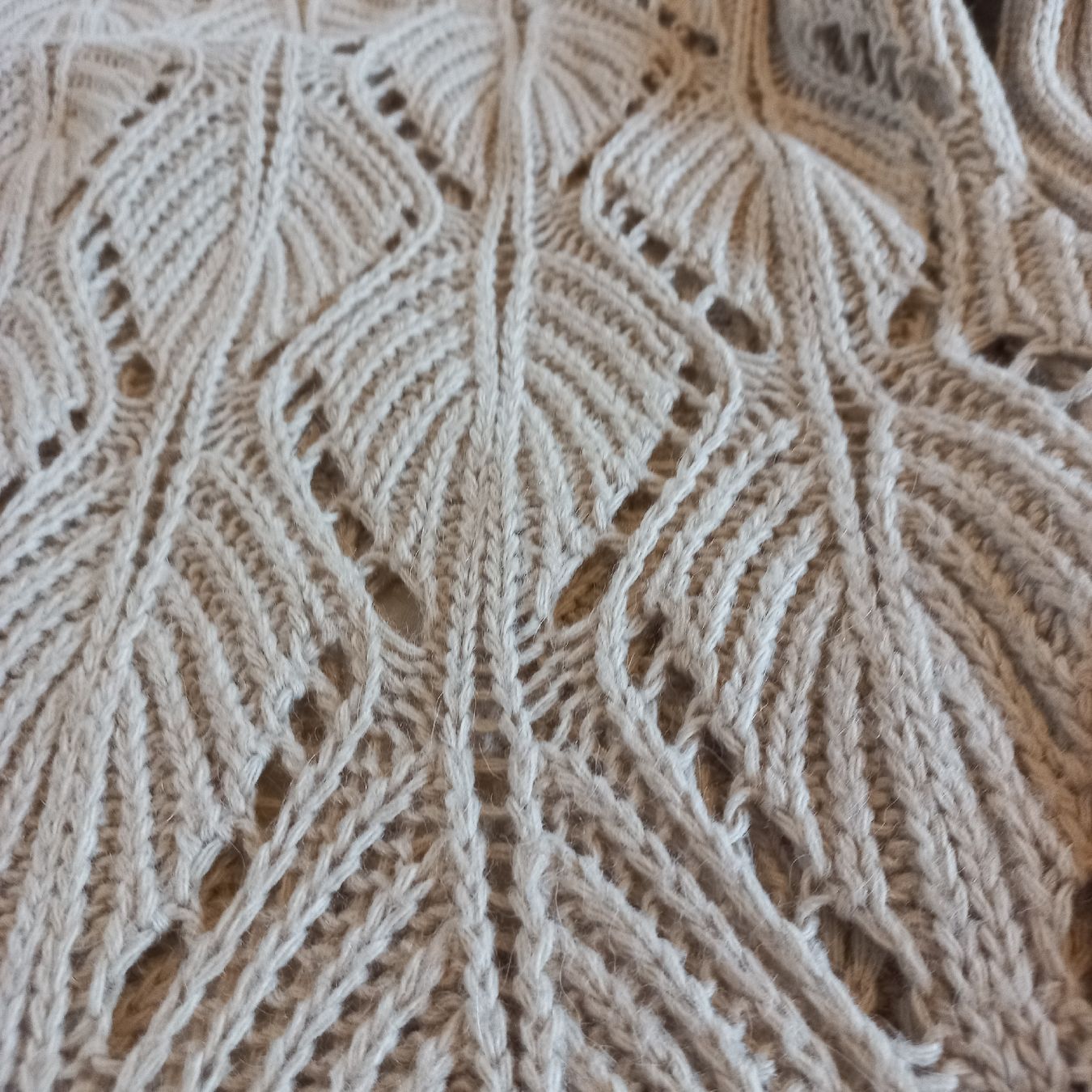 Pulls & Sweat-shirts:  Sisley Pullover  beige Taille 40/42 – Neuf (Voir description) à Dompierre FR par fat_xth5 6