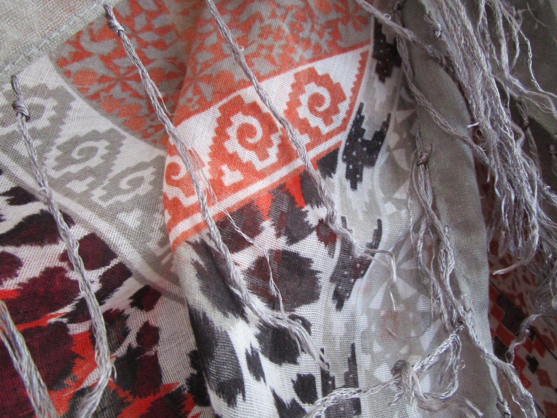 Foulard & Sciarpe: Schöne Halstücher – Usato da Birmenstorf AG venduto da Edelweiss25 1