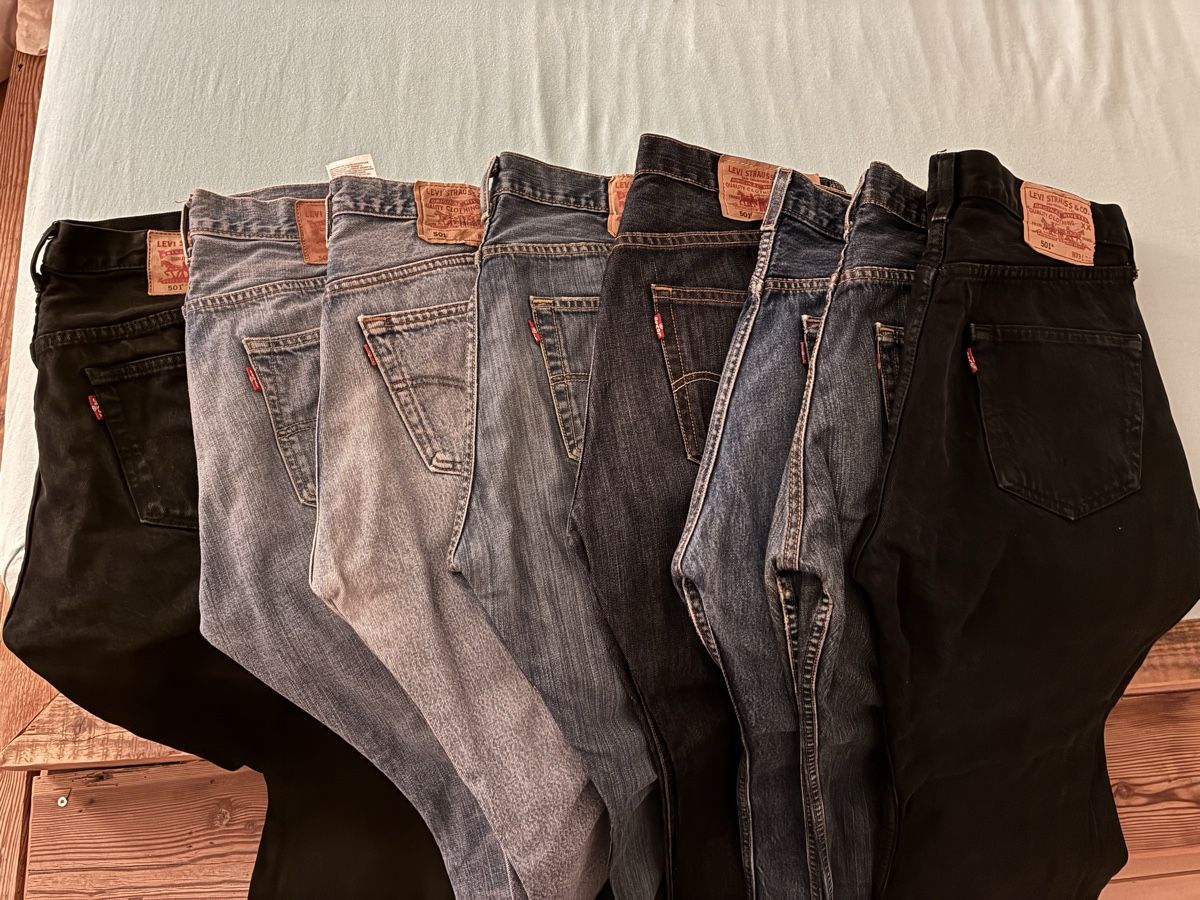 Levi's Jeans: 8 x Levis 501 W 33 / L 30 – Usato da Lumino venduto da sales04