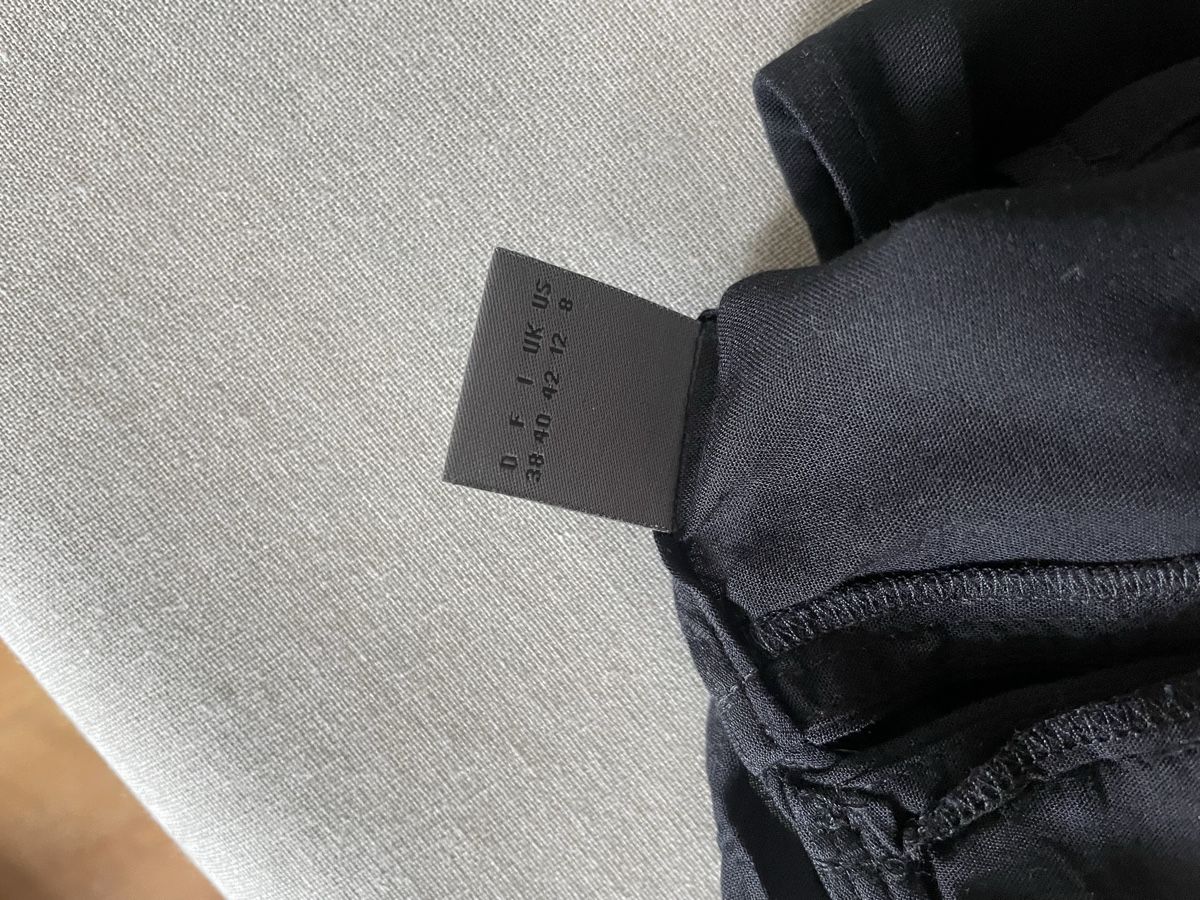 S.Oliver Blusen: Schwarzes Blusenshirt, Grösse 38, Viscose - – Gebraucht aus Ipsach von Rena-b 4
