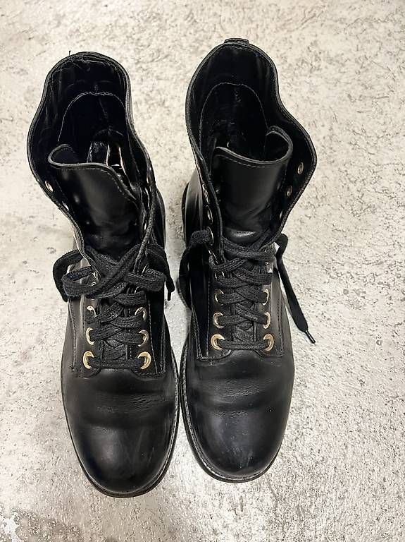 Damenschuhe: Stiefel  – Gebraucht aus Zürich von Sofmas