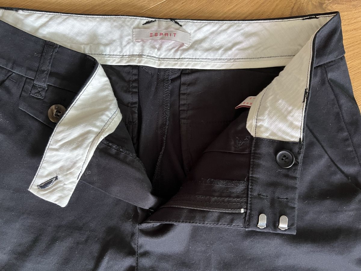 Esprit Pantaloni: Esprit Hose – Usato da Avegno venduto da CaVal13 2