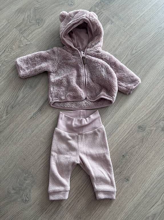 Lotti & Set di vestiti: Jacke und Hose Grösse 50 – Usato da Kägiswil venduto da mau90