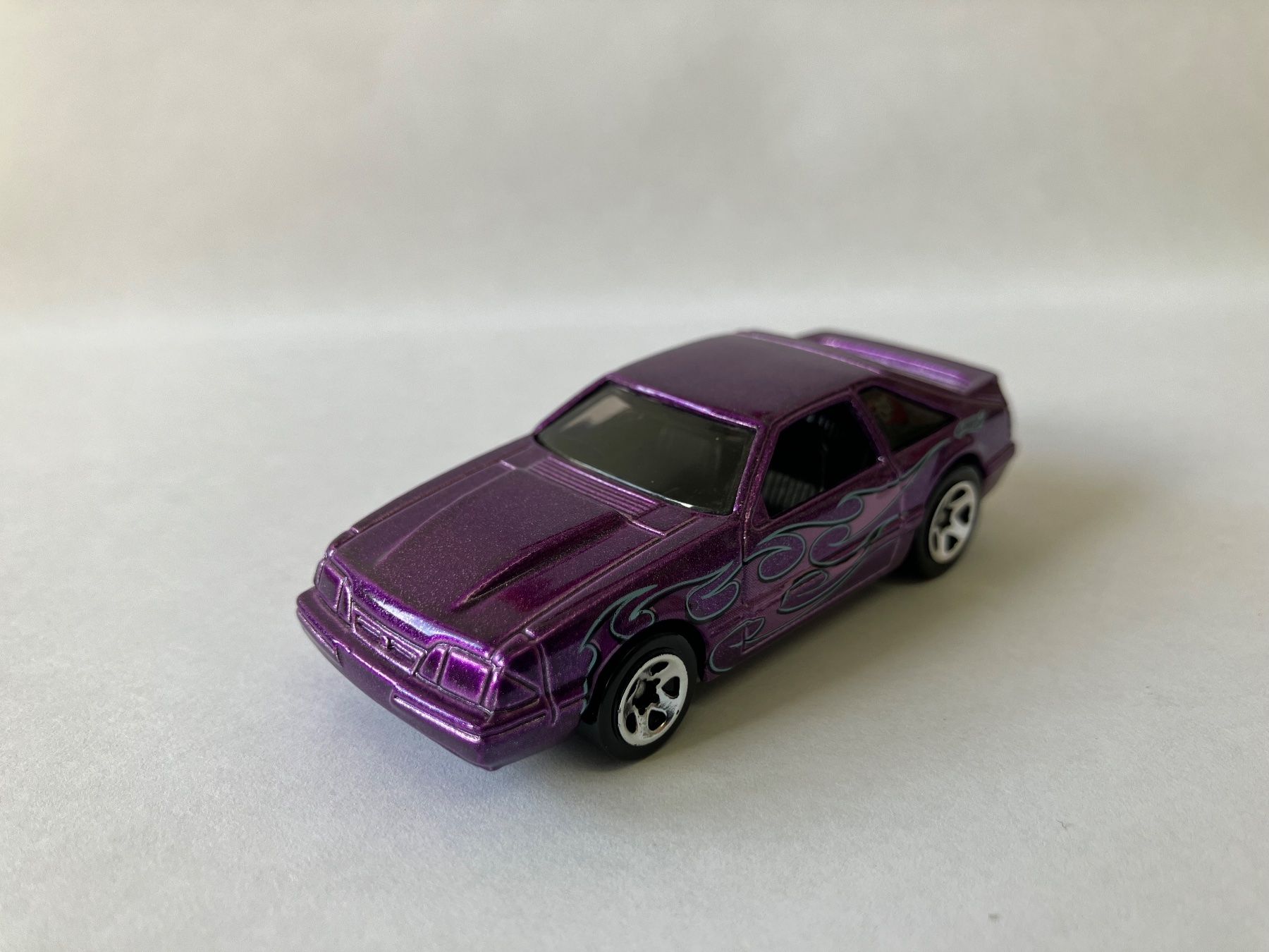 Hot Wheels Modellini d'auto: Hot Wheels ’92 Ford Mustang – Nuovo (secondo la descrizione) da Zürich venduto da tiisen07