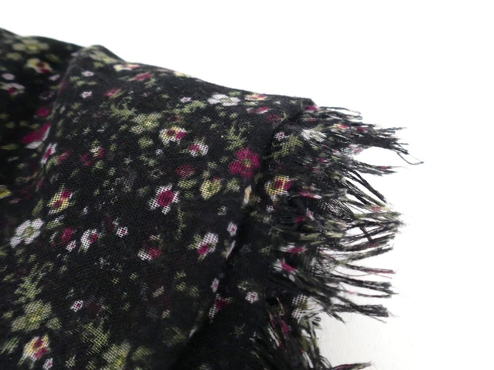 Foulards & écharpes: Schal schwarz Blumenmuster – D'occasion à Sutz par Dalilea 2