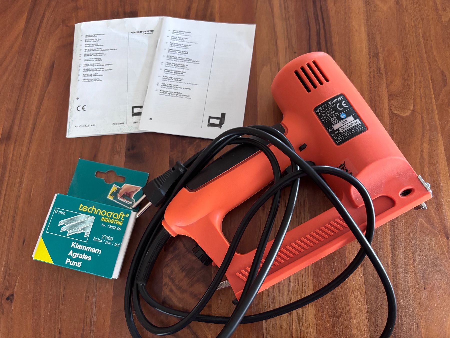 Einhell Alle Werkzeuge: Elektrotacker Bavaria by Einhell – Gebraucht aus Balsthal von Uroby