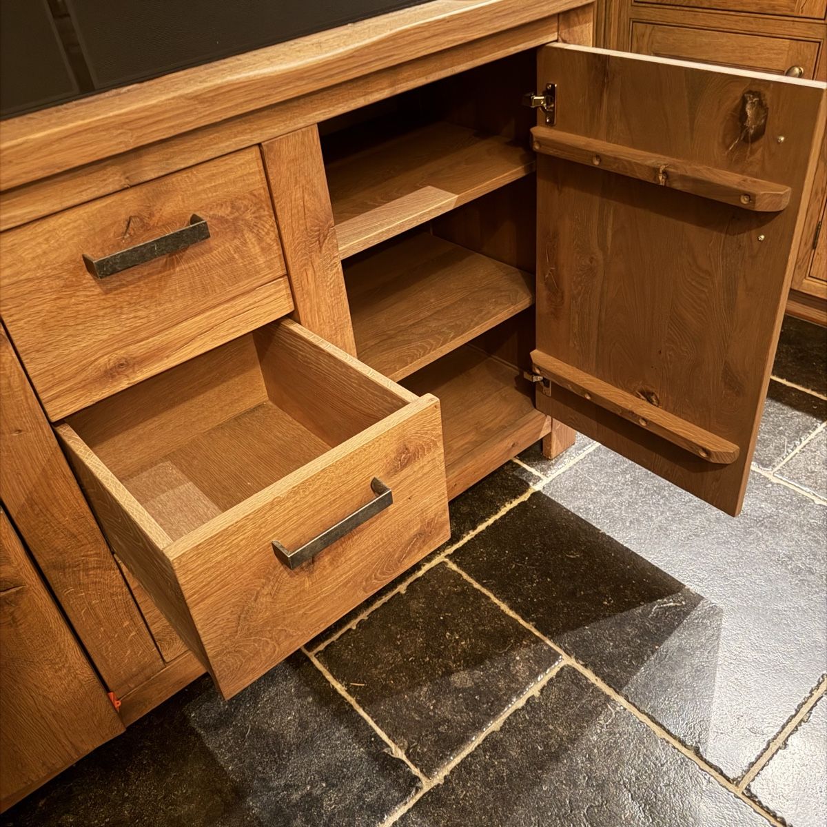 Büffets: Oak sideboard – Gebraucht aus Walchwil von pau_xb6p 2