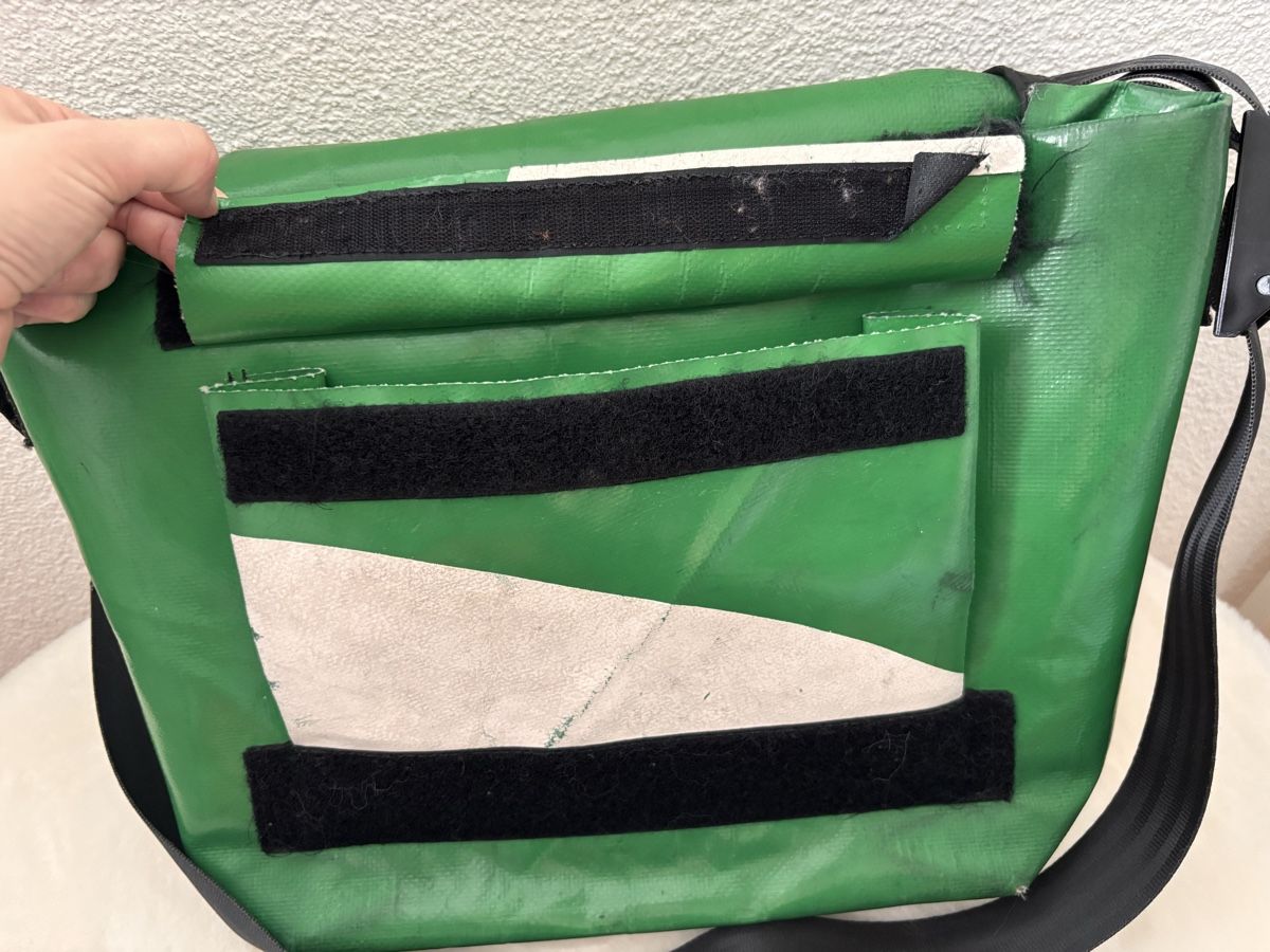 Freitag Taschen: FREITAG Messenger Tasche grün/weiss – Gebraucht aus Winterthur von -tangerine- 4