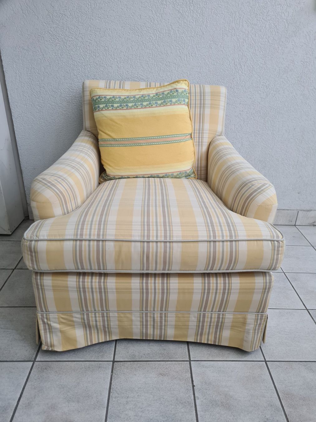 Poltrone: Fauteuil – Usato da Monthey venduto da 187-zeroo 4