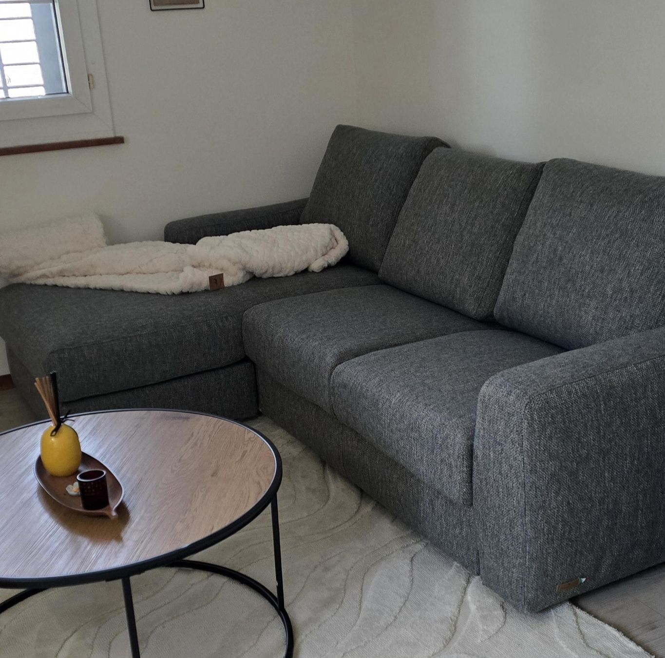Sofas: Sofa 4 Sitzer – Gebraucht aus Bassersdorf von isu_hk9p