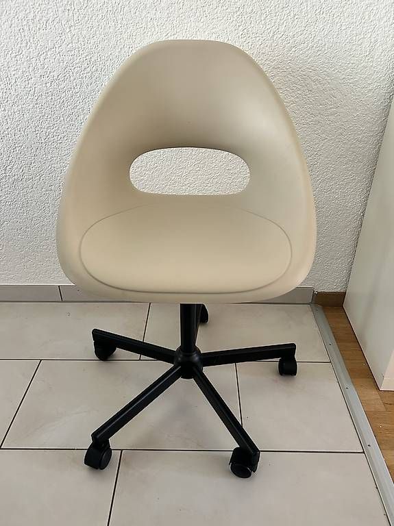 Sedie:  IKEA ELDBERGET / MALSKÄR Drehstuhl  – Usato da Biel/Bienne venduto da ste_8vdy 3