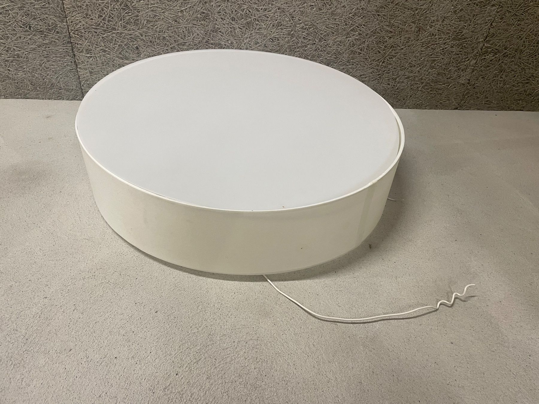 Kronleuchter & Deckenlampen: Deckenlampe weiss (breiter Rand) – Gebraucht aus Winterthur von Nina_Ber 1