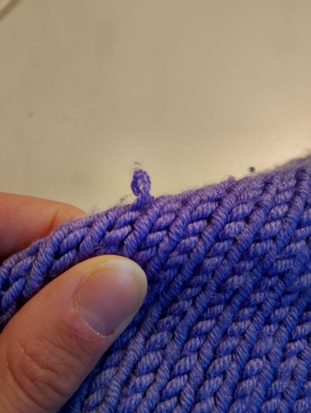 Pullover & Sweatshirts: Wollpullover, lila, selbstgestrickt – Gebraucht aus Ehrendingen von 2Guagua2 3