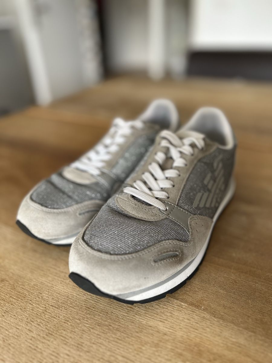 Armani Chaussures femmes: Armani Schuhe Grösse 38 – D'occasion à Wil SG par sab_vl6q 1